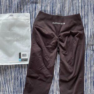 Amplify Leggings Chocolate NWT